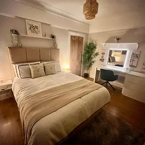 My Little Place In The United Kingdom