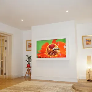 Exec 1b Apartment